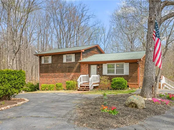 737 Young Rd, Stoneville, NC 27048