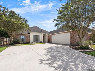 12022 Spring House Dr, Greenwell Springs, LA 70739