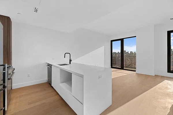 Rented by West 124th Manager LLC | media 26