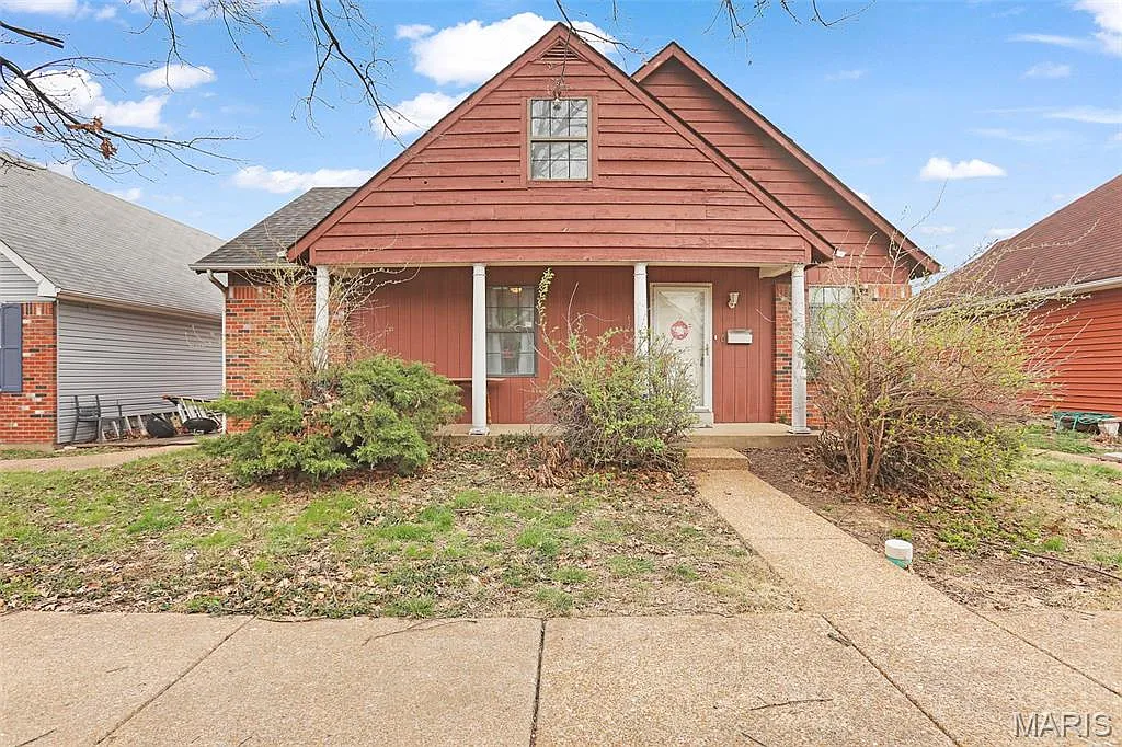4317 E Fairfax Ct photo 1