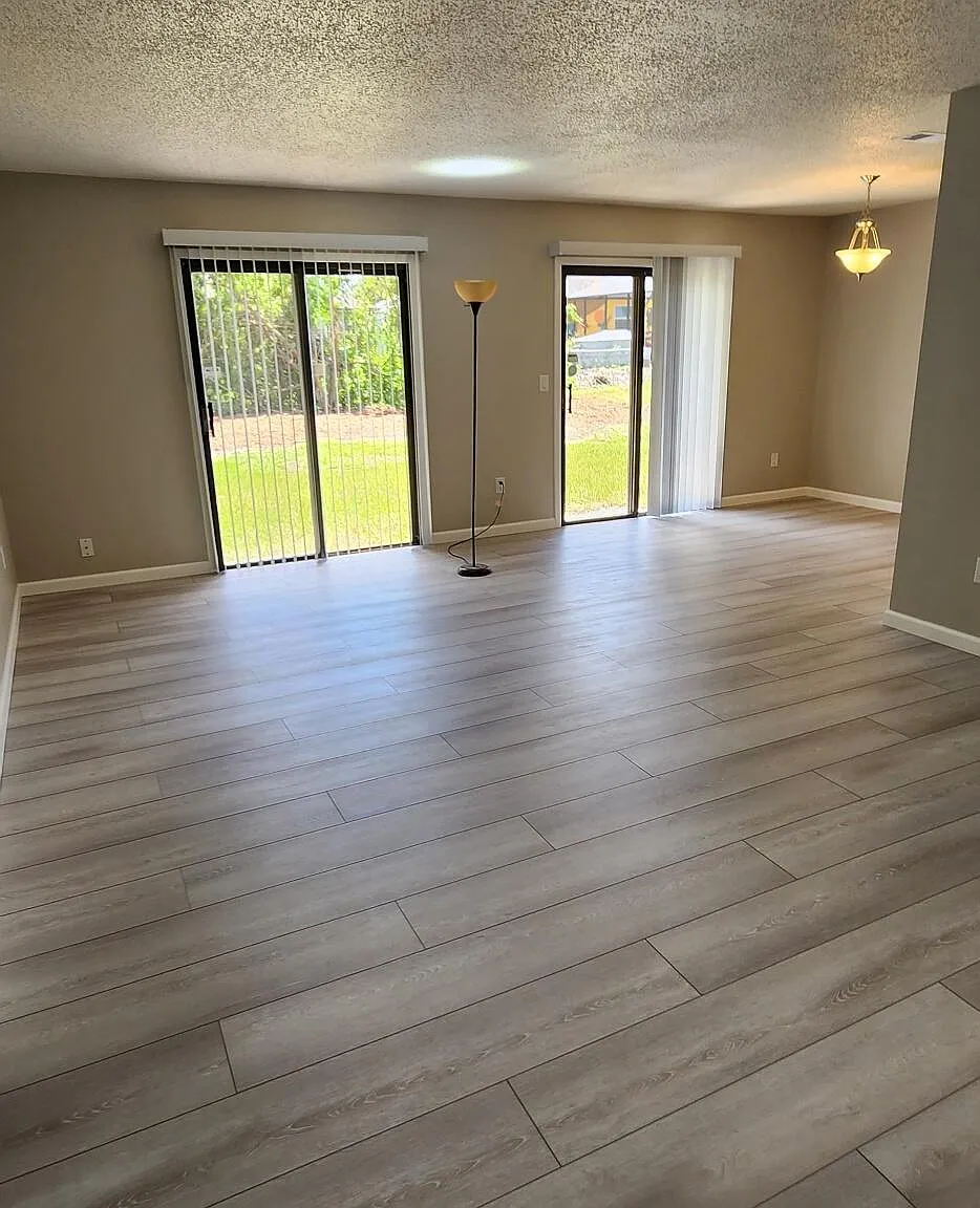 2 bed, 1.0 bath, 904 sqft, $1,650 — Photo 2