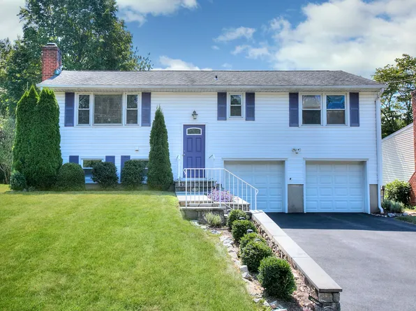 6 Silent Grove Court, Norwalk, CT 06851