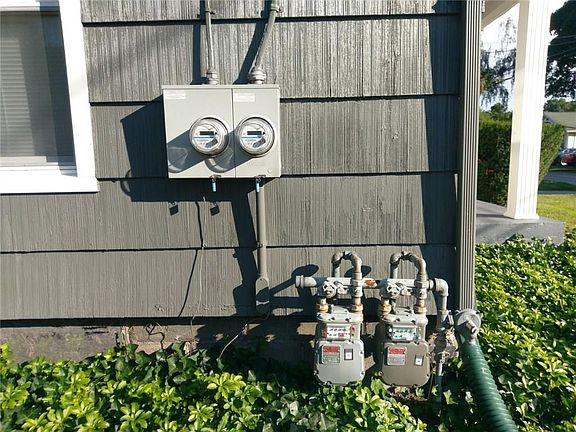 2nd image of 2917 Court Ave
