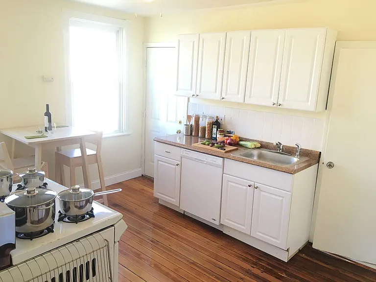 64 Furnace St — Photo 13