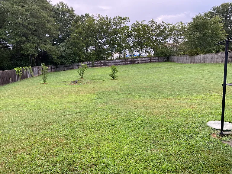 103 Skelton Cir — Photo 16
