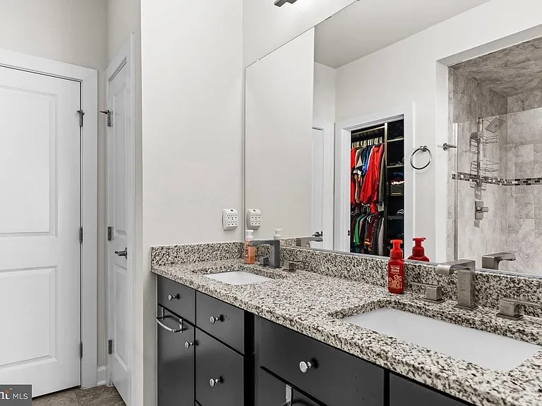 43386 Whitehead Ter — Photo 24