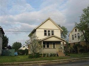 2nd image of 639 Stambaugh Ave