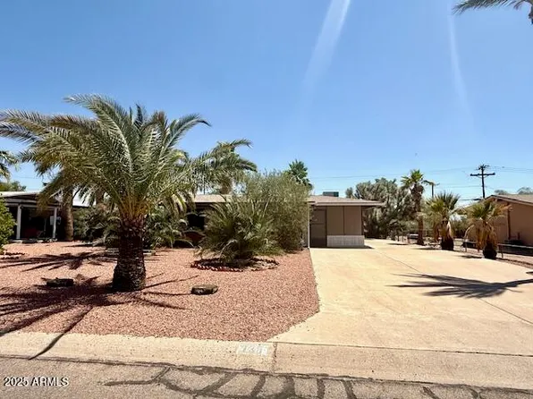 735 E DESERT Avenue, Apache Junction, AZ 85119
