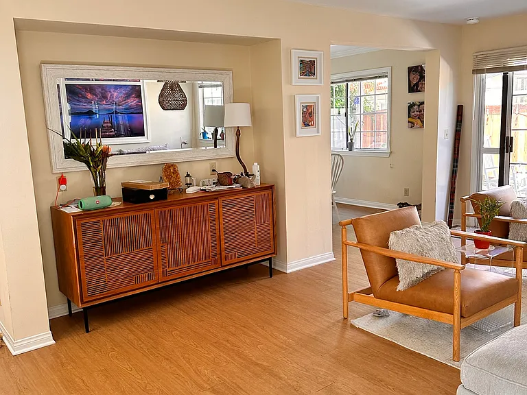 2219 Gates Ave #B — Photo 6