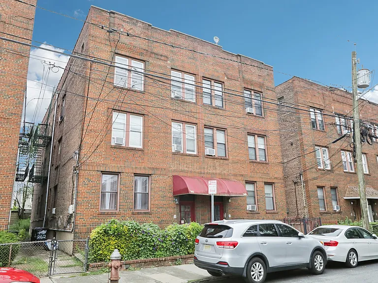 262 Clendenny Ave #6 — Photo 17