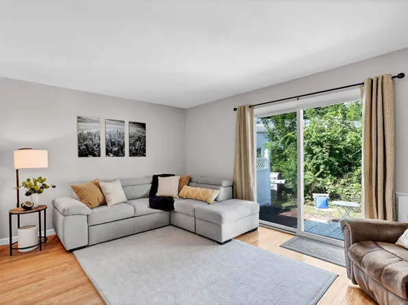 50 East Hill Road APT 7B, Canton, CT 06019