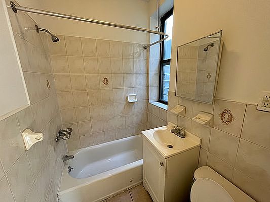 5th image of 142 W 139th St #6