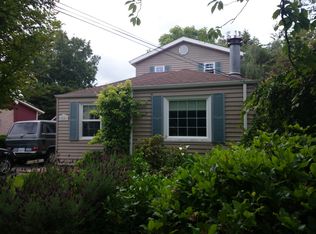 2841 NW 74th St, Seattle, WA 98117