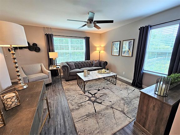 4th image of 7049 Hidden Green Cir