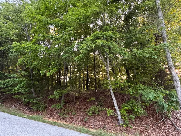 W Elvendon Dr #9 & 10, Bella Vista, AR 72715