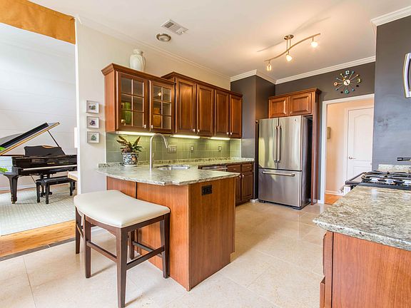 5th image of 3520 Southmont Ct