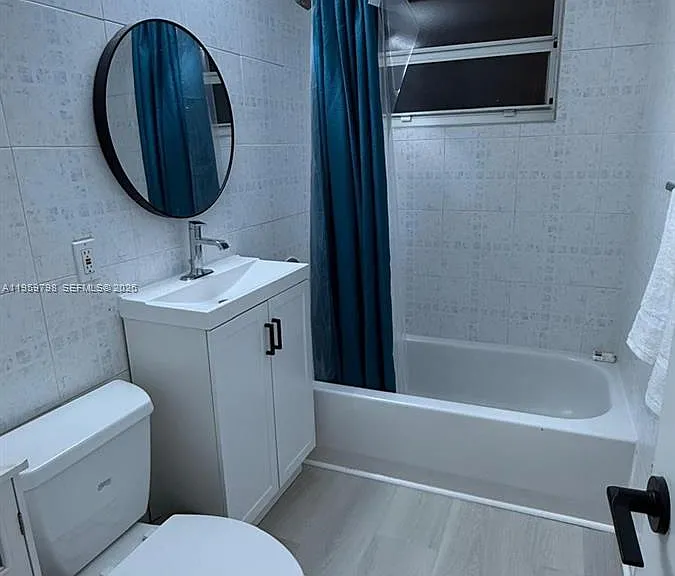 4201 Indian Creek Dr #4 — Photo 5