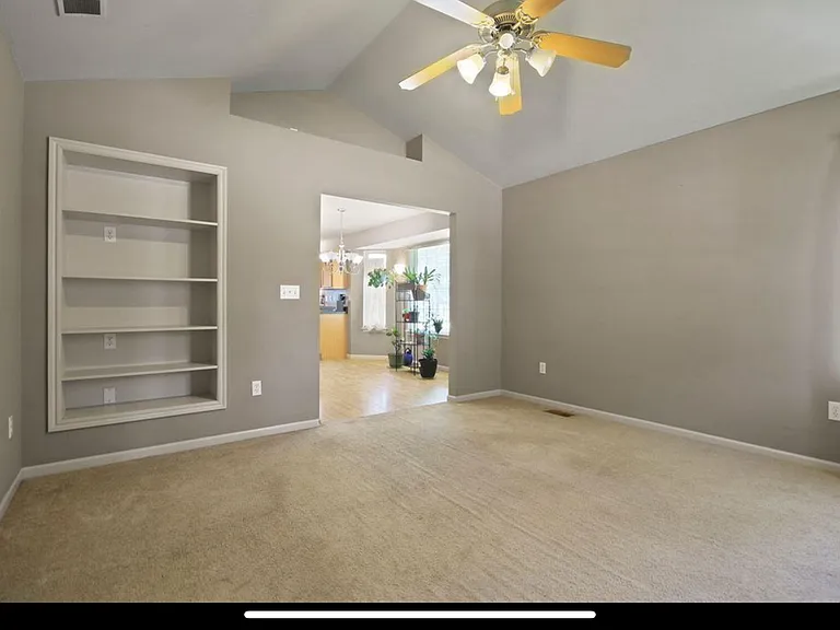 401 Hickman Ave — Photo 7