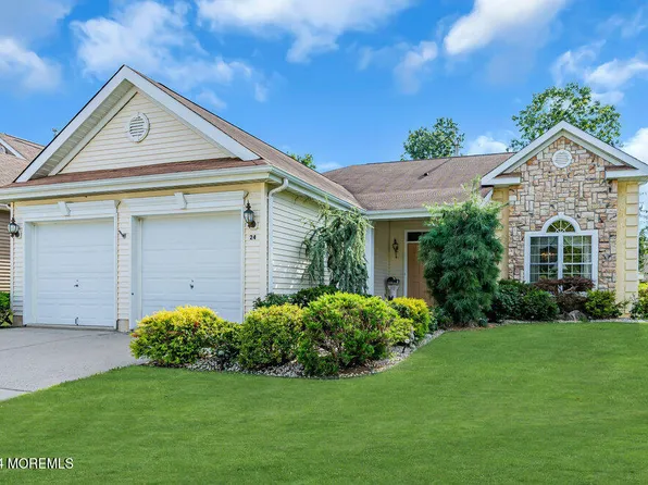 24 Medinah Court, Jackson, NJ 08527
