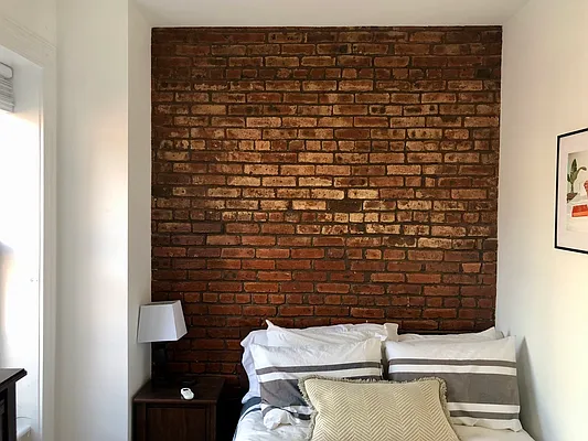 Rented by LJ Sloane Management | media 42