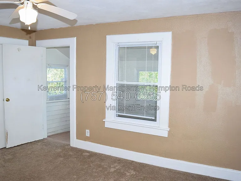 857 W 41st St — Photo 34