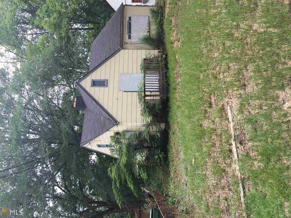 2nd image of 1479 Ryan St SW