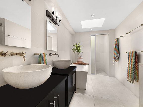 4th image of 44 W 22nd St #Penthouse