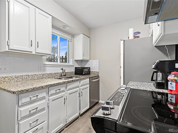 5th image of 2297 S Jasper Way #B