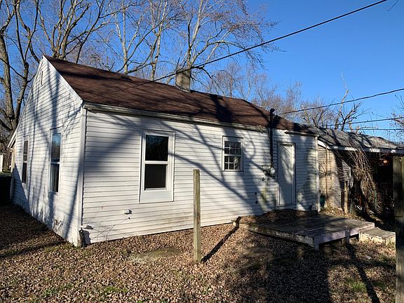 4th image of 2102 N Macedonia Ave
