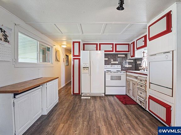3rd image of 1010 Geary St SE Unit 26