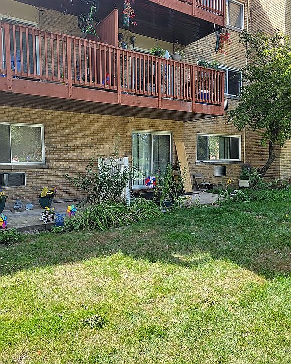 1st image of 734 W Dempster St #Ag4