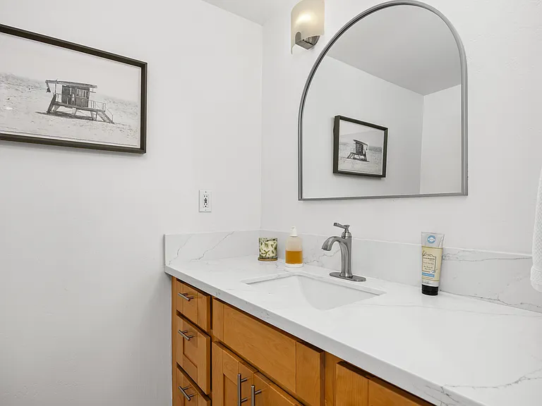 573 S Sierra Ave #6 — Photo 13