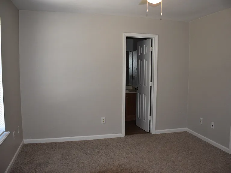 804 N Woodward Ave #A — Photo 32