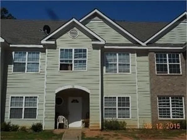 155 Nizzear Ln, Carrollton, GA 30117