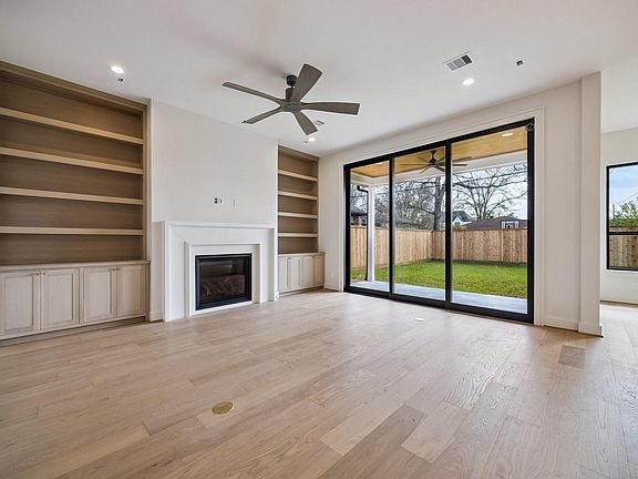 5th image of 1414 Du Barry Ln