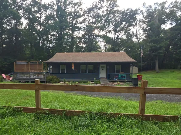 30 Kenwood Ln, Harpers Ferry, WV 25425