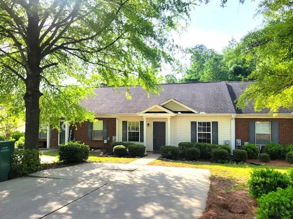 204 Dry Branch Ct, Greenwood, SC 29649