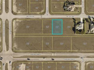 18 NE 16th Ter, Cape Coral, FL 33909