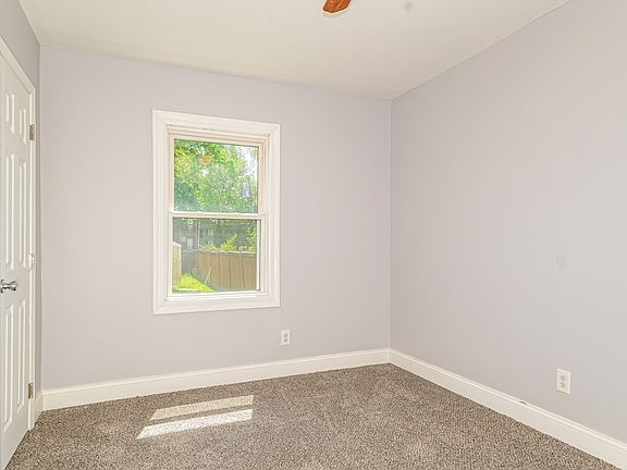 5th image of 6704 Etzel Ave