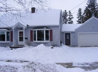 301 W Factory St, Seymour, WI 54165