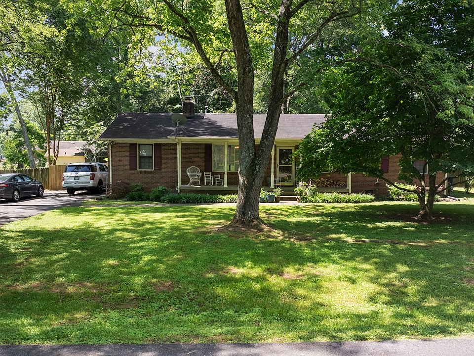 1st image of 107 Creek Ct