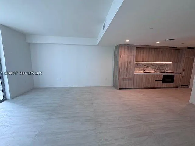 77 SE 5th St #1806 — Photo 7