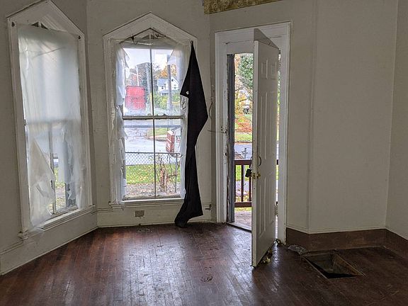 4th image of 159-61 Holland St