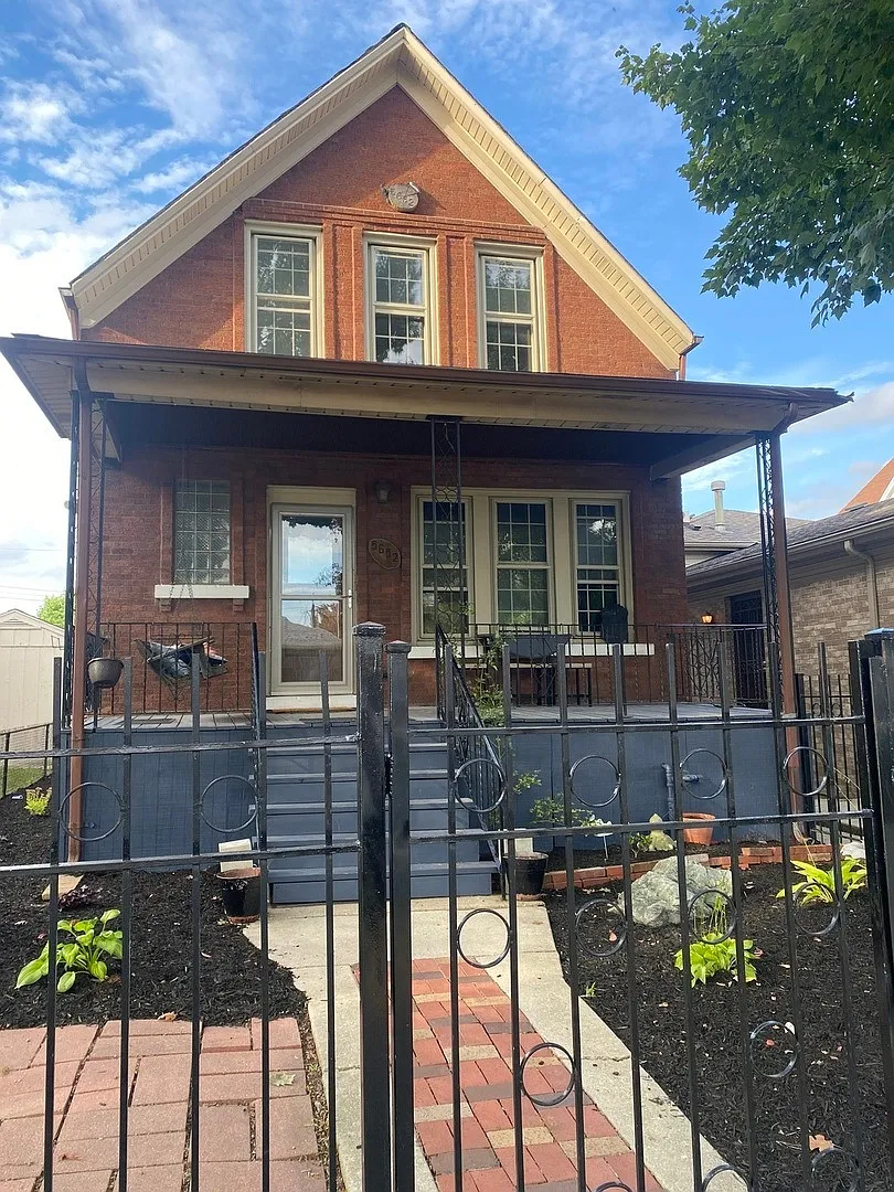 2 bed, 950 sqft, $1,650 — Photo 4