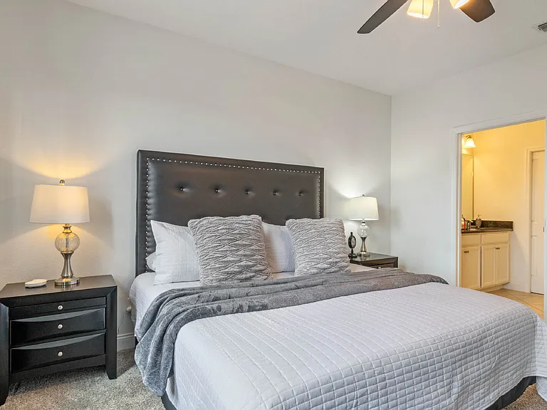 290 Captiva Dr — Photo 11