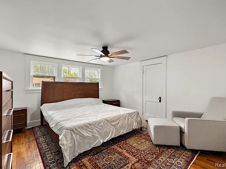 529 Hawthorn Ave — Photo 45