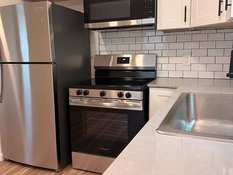 310 W Mimosa Dr — Photo 7