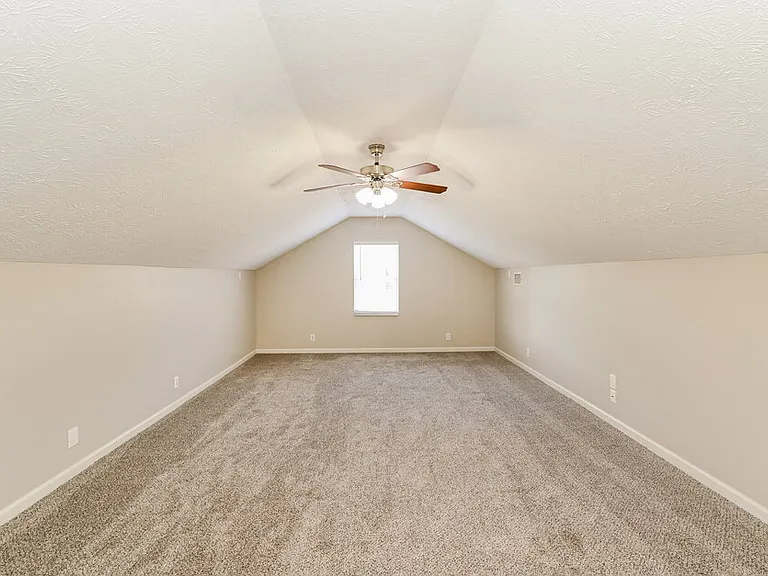 179 Sophie Dr — Photo 10