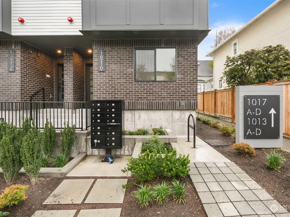 1021 D 6th Avenue N, Seattle, WA 98109