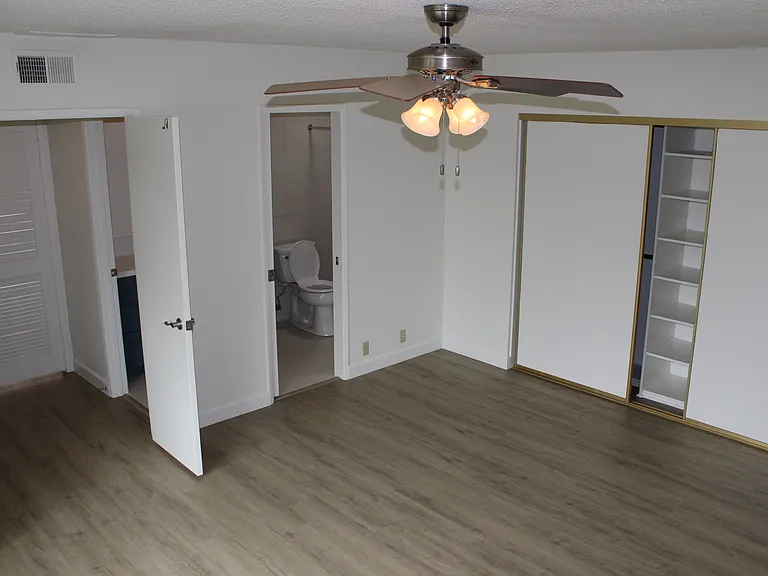 150 Duke Ave — Photo 24
